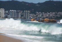 Gobierno de Guerrero refuerza acciones preventivas por efectos del fenómeno Mar de Fondo